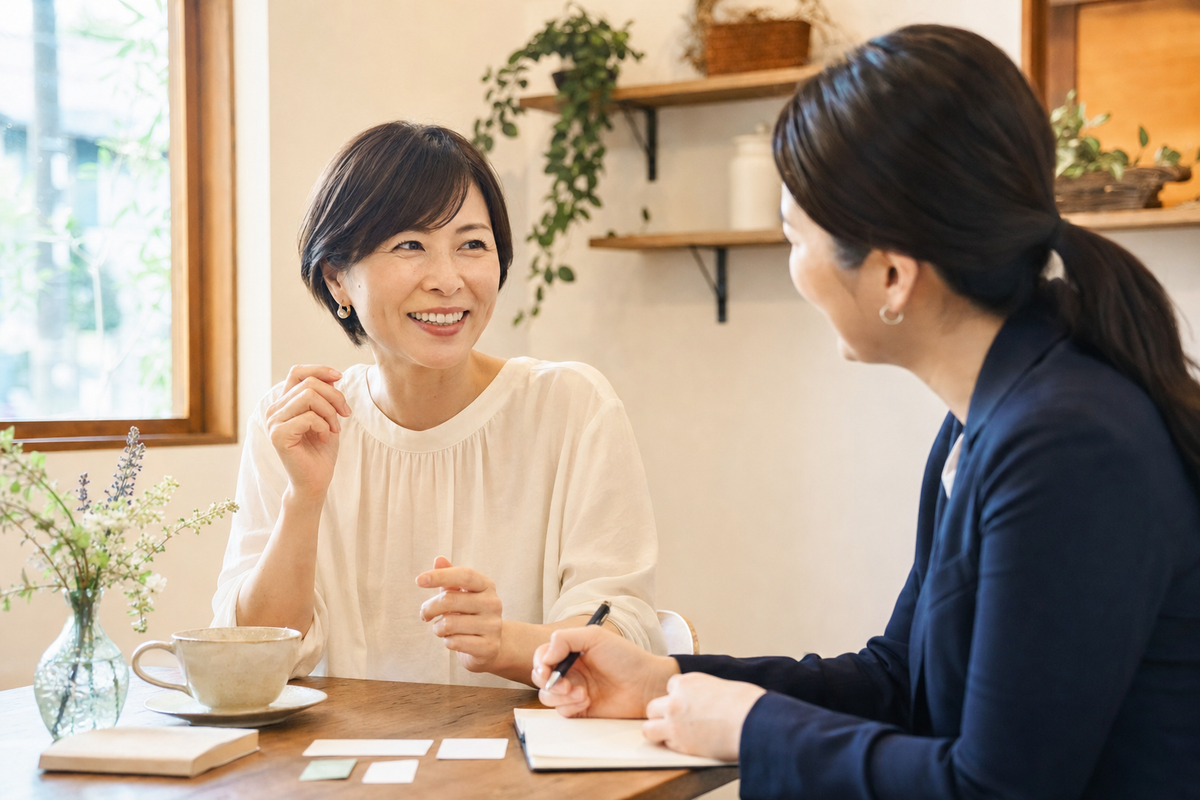 参考サイトがなくても事業内容を聞きながら方向性を整理する相談風景